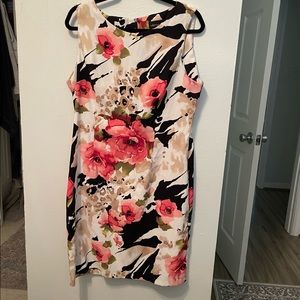 Connected Apparel Floral Sleeveless dress size 16